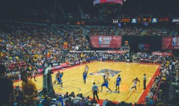 V体育官方app-上港客场挑战苏宁 关键对决力拼三分